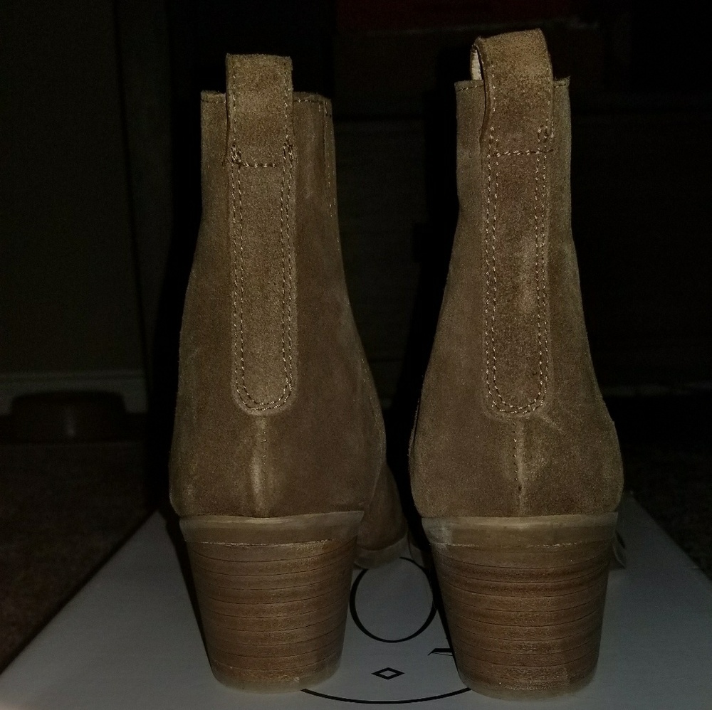 Steve Madden Tan Suede Webster Bootie - Picture 9 of 11
